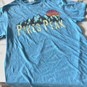 Pikes Peak Vintage Style Graphic T Sz. M